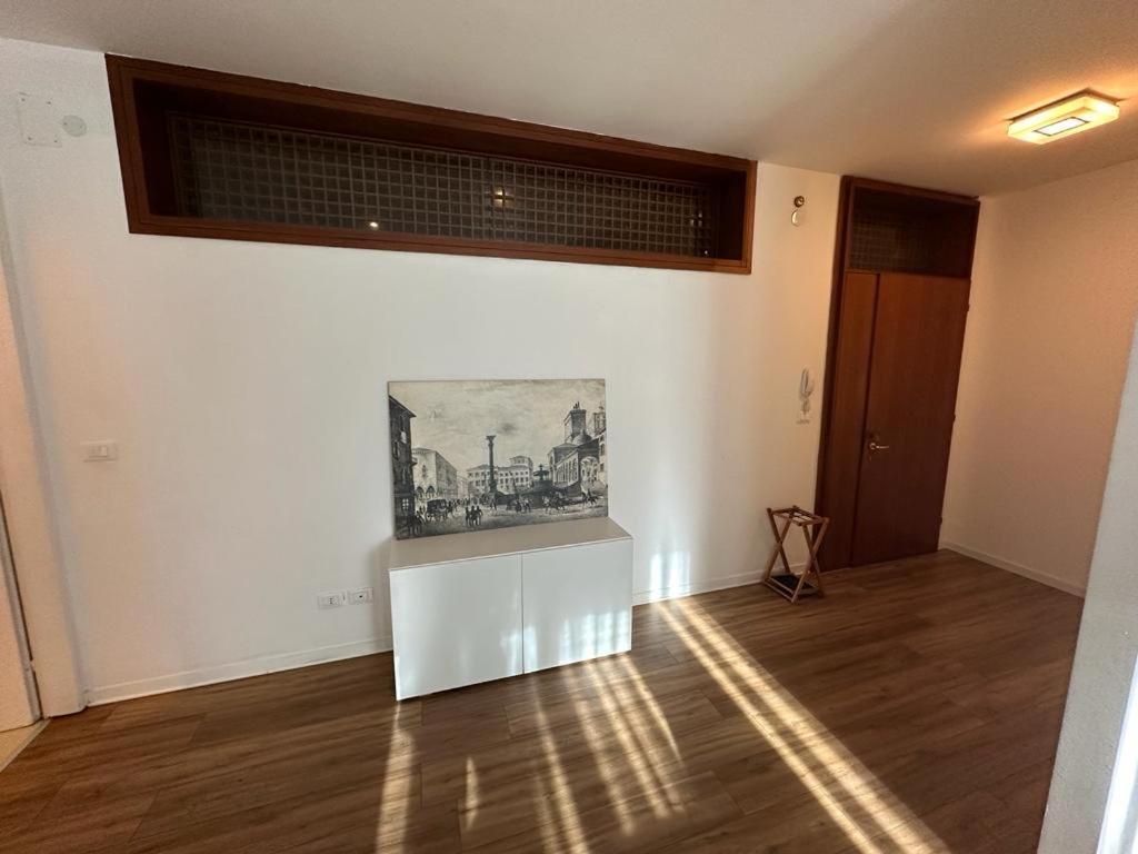 Appartamento Elegante In Centro อูดิเน ภายนอก รูปภาพ